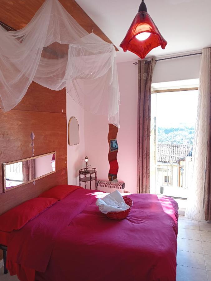 Casa Vacanze Il Girasole Caltagirone Dış mekan fotoğraf