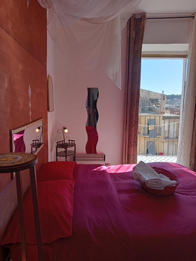 Casa Vacanze Il Girasole Caltagirone Dış mekan fotoğraf